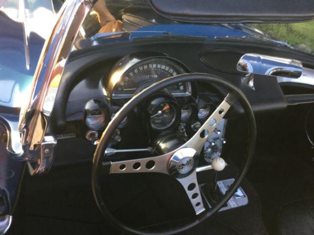 1961 Blue Chevrolet Corvette Sports