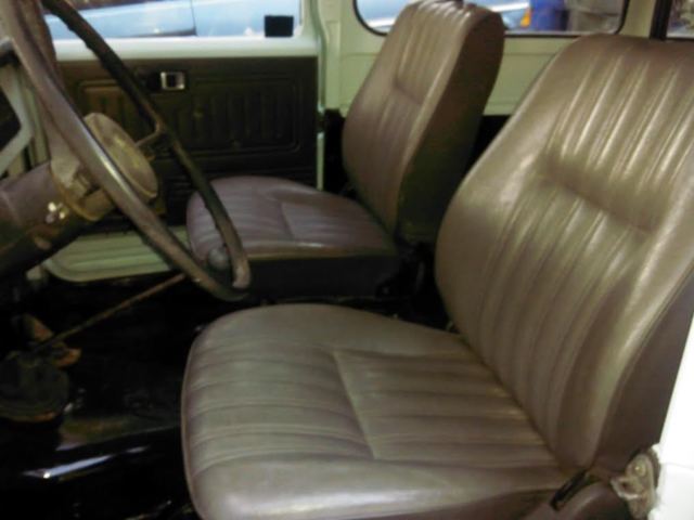 1976 white Toyota Land Cruiser