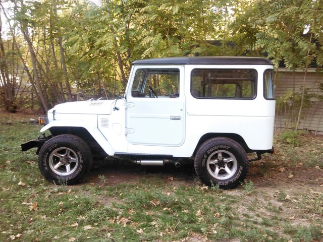 1976 white Toyota Land Cruiser