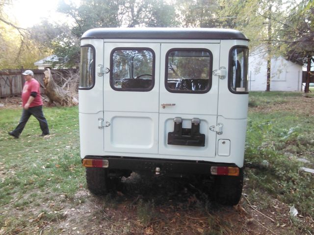 1976 white Toyota Land Cruiser