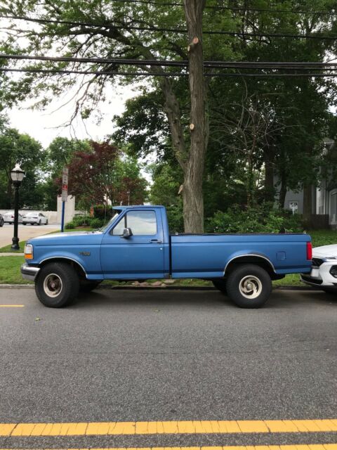 1993 Blue Ford F-150 Standard Cab Pickup