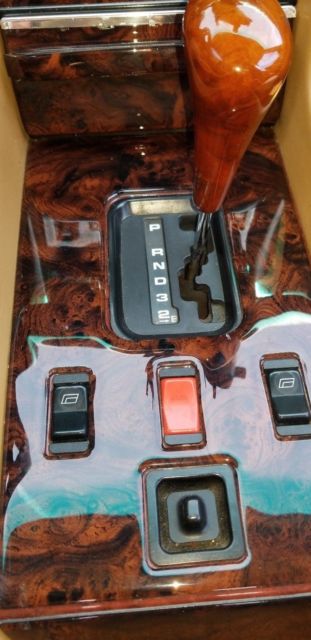 1986 Gold metallic Mercedes-Benz SL-Class Convertible