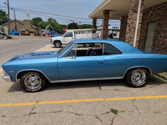 1966 Blue Chevrolet Chevelle Coupe