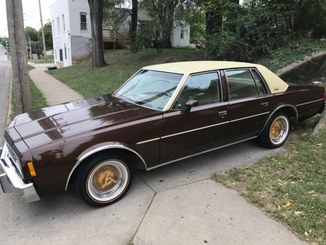 1977 Brown Chevrolet Impala Sedan
