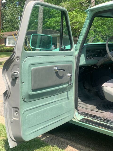 1966 Tiffany Chevrolet C-10 Cab & Chassis
