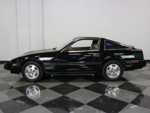 1985 Black Nissan 300ZX Coupe