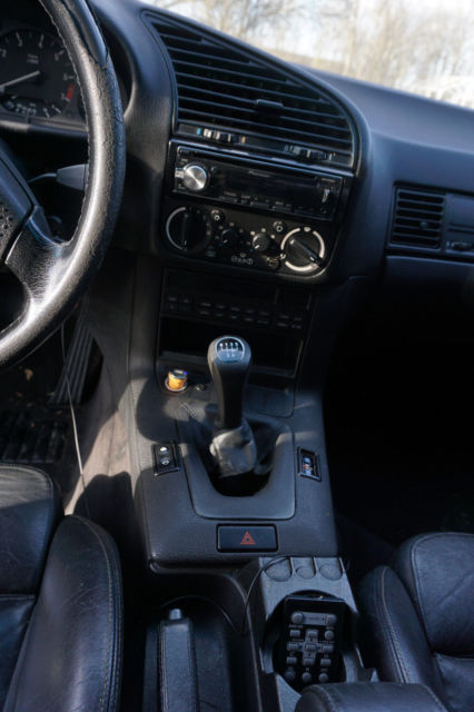 1993 iridescent BMW 3-Series Coupe