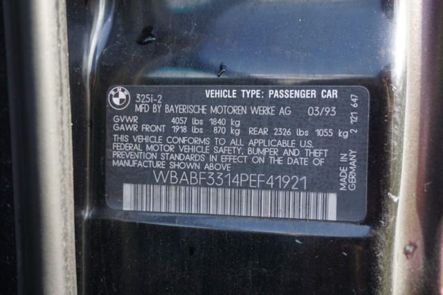 1993 iridescent BMW 3-Series Coupe