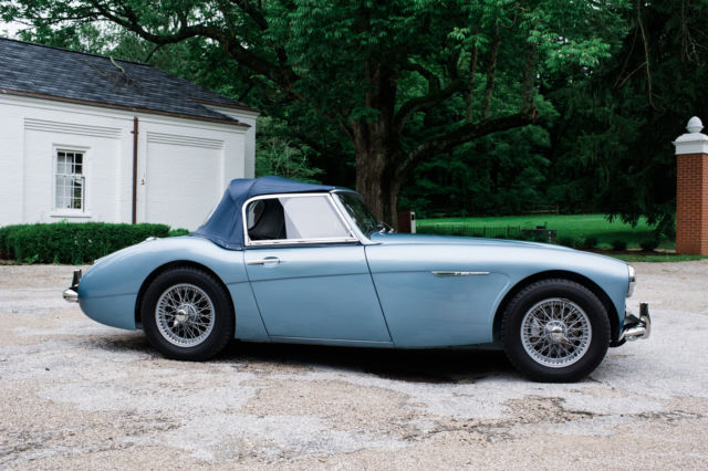 1959 Blue Austin Healey 3000 Convertible