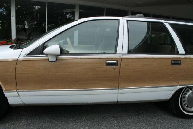 1994 WHITE Chevrolet Caprice Wagon