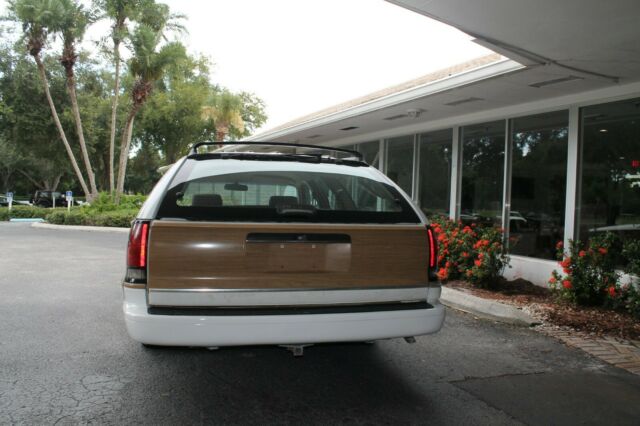1994 WHITE Chevrolet Caprice Wagon