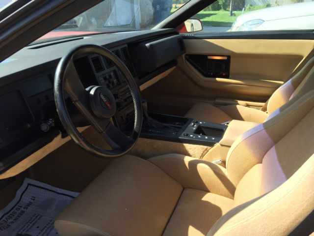 1985 Red Chevrolet Corvette Coupe