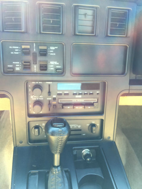 1985 Red Chevrolet Corvette Coupe
