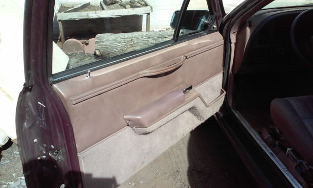 1986 Dark Marroon Ford Thunderbird Coupe