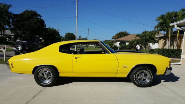 1971 Yellow Chevrolet Chevelle 2 Door Hardtop