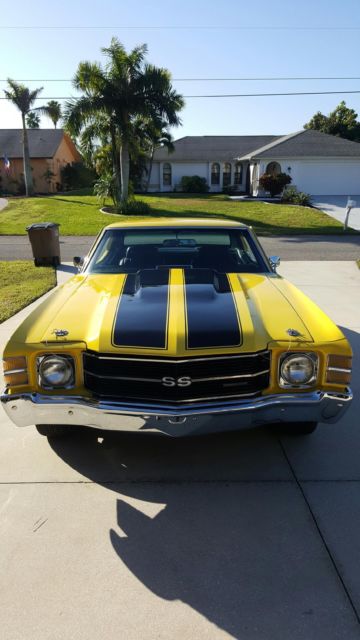 1971 Yellow Chevrolet Chevelle 2 Door Hardtop