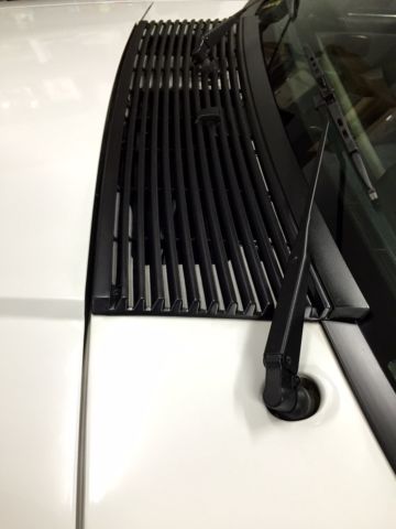 1992 White Ford Mustang Hatchback