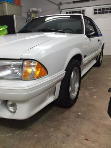 1992 White Ford Mustang Hatchback