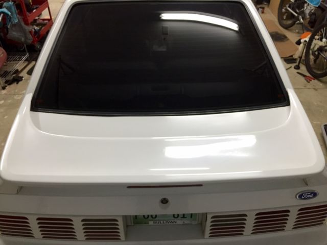 1992 White Ford Mustang Hatchback
