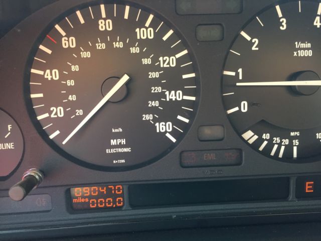 1989 Red BMW 5-Series Sedan