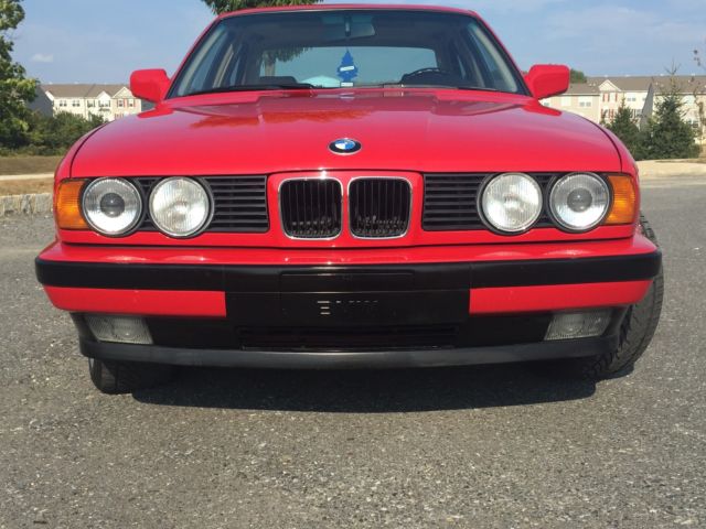 1989 Red BMW 5-Series Sedan