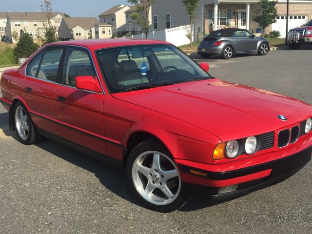 1989 Red BMW 5-Series Sedan