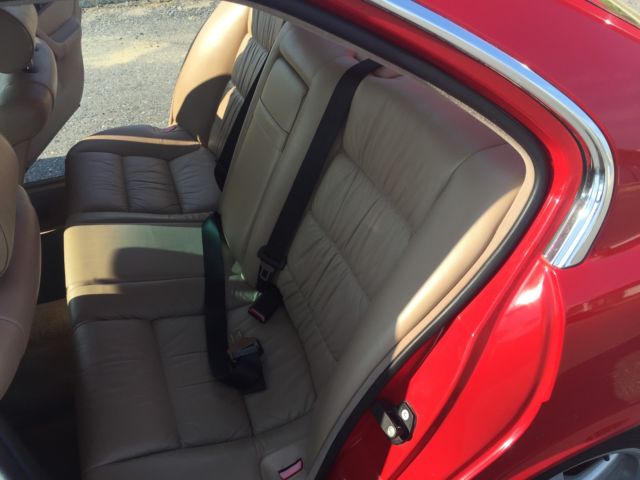 1989 Red BMW 5-Series Sedan