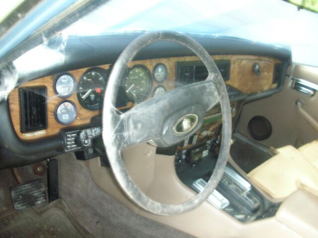 1985 Blue Jaguar XJ6 Sedan