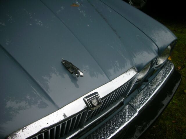 1985 Blue Jaguar XJ6 Sedan