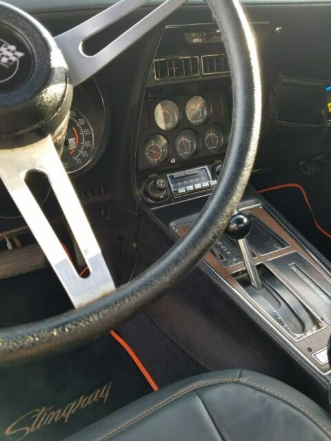 1975 Orange Chevrolet Corvette Coupe