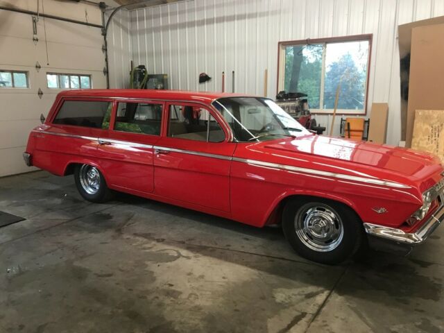 1962 Red Chevrolet Bel Air/150/210 Wagon