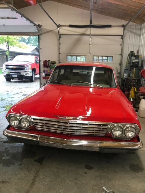1962 Red Chevrolet Bel Air/150/210 Wagon