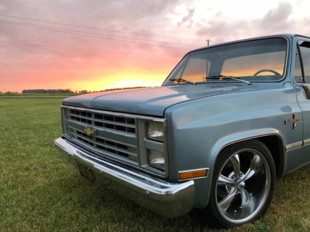 1986 Teal Chevrolet C-10 Extended Crew Cab Pickup