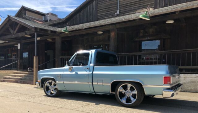 1986 Teal Chevrolet C-10 Extended Crew Cab Pickup