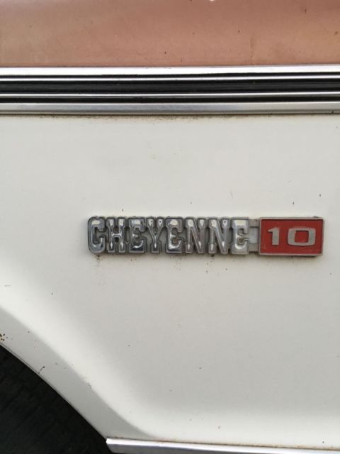 1972 Brown Chevrolet Cheyenne Standard Cab Pickup