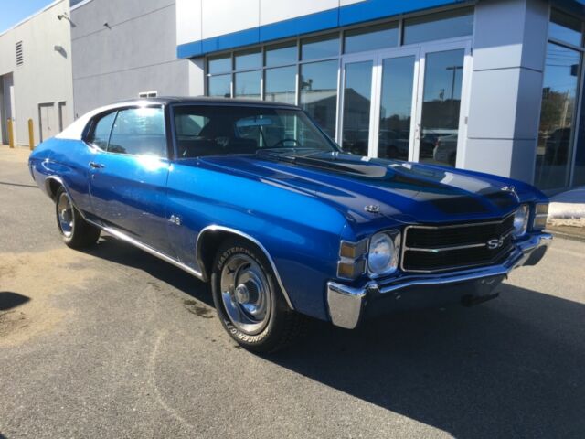 1972 Blue Chevrolet Chevelle Coupe
