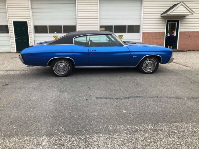 1972 Blue Chevrolet Chevelle Coupe