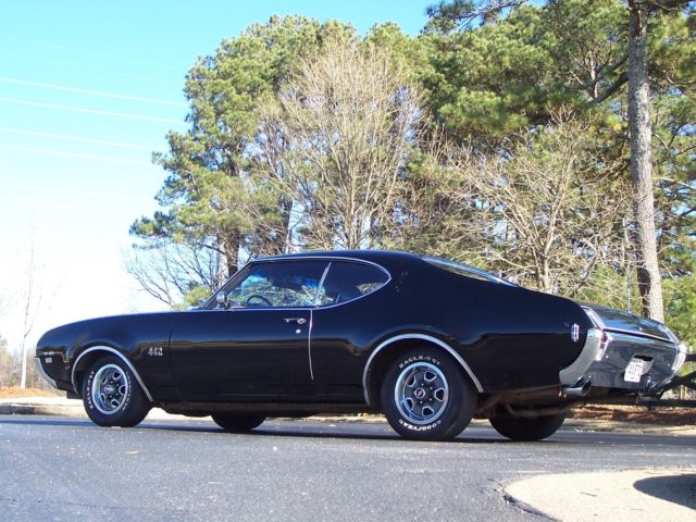 1969 Black Oldsmobile 442 Coupe