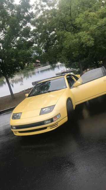 1990 Yellow Nissan 300ZX Hatchback