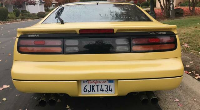 1990 Yellow Nissan 300ZX Hatchback