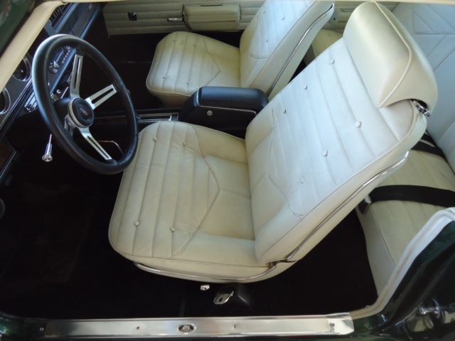 1970 Green Oldsmobile 442 SPORTS COUPE POST CAR