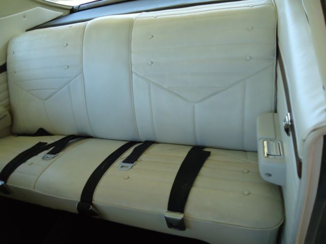 1970 Green Oldsmobile 442 SPORTS COUPE POST CAR