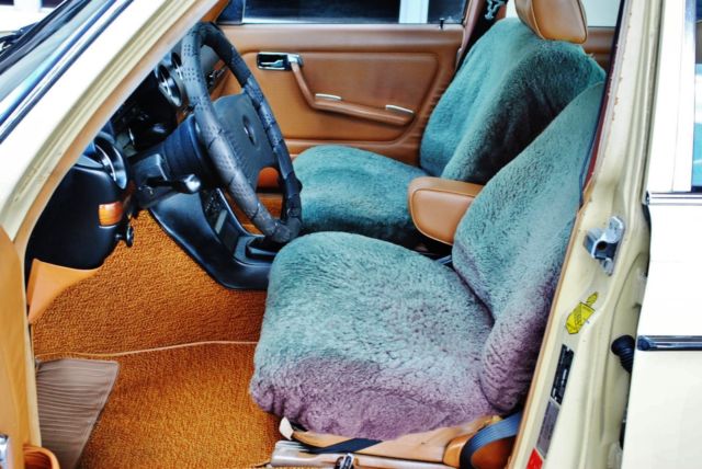 1978 Yellow Mercedes-Benz 200-Series