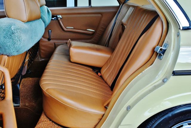 1978 Yellow Mercedes-Benz 200-Series