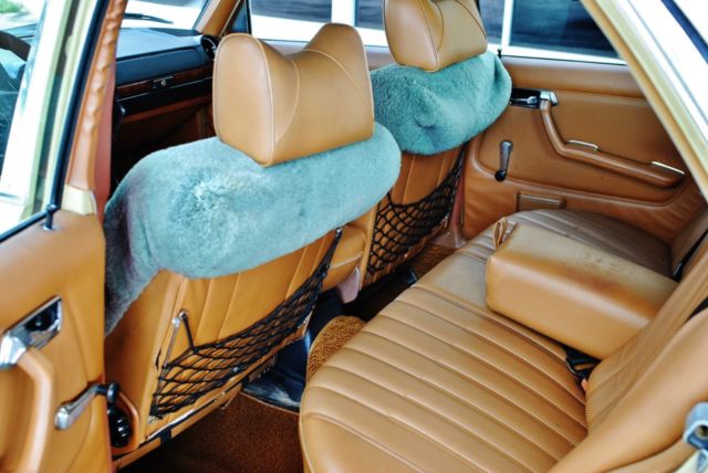 1978 Yellow Mercedes-Benz 200-Series