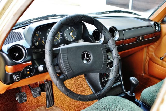 1978 Yellow Mercedes-Benz 200-Series