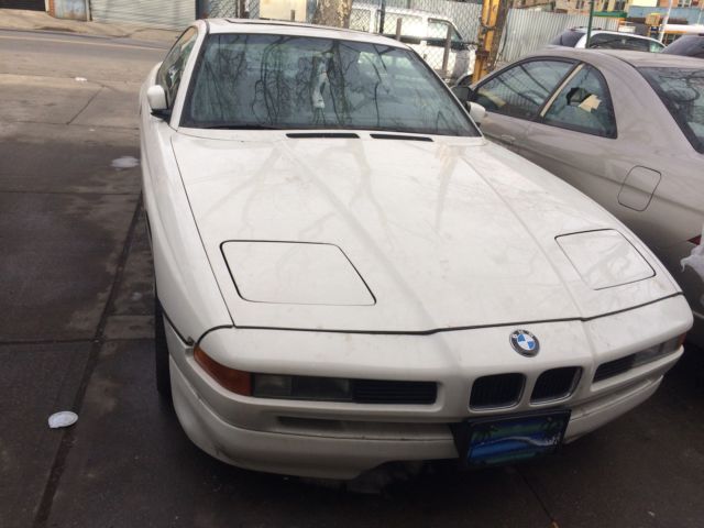 1992 White BMW 8-Series Coupe