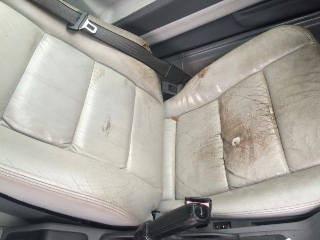 1992 White BMW 8-Series Coupe