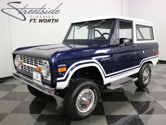 1970 Blue Ford Bronco SUV