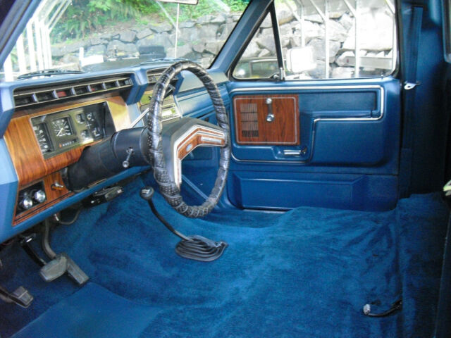 1983 Blue/White Ford F-250 Standard Cab Pickup